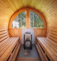 Stort semesterhus på ön Torsö, Vänern - B&B Torsjö