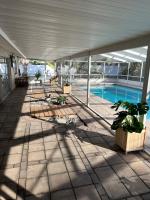 Modern house with pool near Downtown - B&B Lakeland