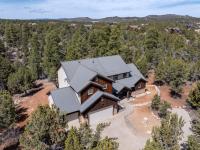 Large Family Cabin minutes from Zion National Park - Bed and Breakfast Orderville