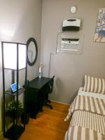 Home Away From Home! Beautiful Private Guest House - B&B Centennial