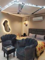Luxurious SkyLounge Islamabad, Near Airport & Motorway, self check-in - B&B Islamabad