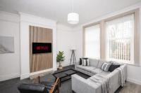 Blenheim by Alt-Stay Contractor Accommodation - 3 Bed Contractor Apartment With Parking, Wi-Fi & Full Kitchen - Ideal For Long stays - Ferienwohnung Wakefield
