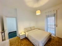 3 Bedrooms, Balcony 10 min Historic Center - B&B Genoa