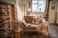 The Old Post Box - B&B Holton