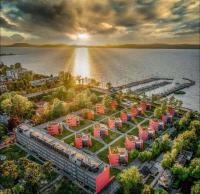 BL Yacht Club Art Apartman B2 - B&B Balatonlelle