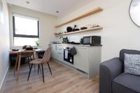 Albert Hall 1 Bed ApartHotel- Food & Bar Onsite - Chambres d'hôtes Swansea