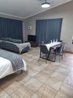 Sunset Retreat - B&B Polokwane