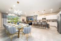 Wonderful New 9BR w Games Theater Pool by Disney - Chambres d'hôtes Davenport