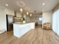 Light-Filled Coastal Hideaway - B&B Raglan