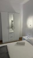 Apartment mit 2 Schlafzimmern mit Balkon und Terrasse