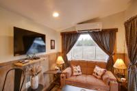 Cozy Couple's Retreat 6 Mi to Lake Pend Oreille - Chambres d'hôtes Athol