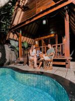 Yoki's Bungalows - Bed and Breakfast Katilampak