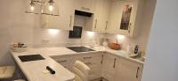 RentUnique Luxurious 1 Bd Bungalow - B&B Crawley