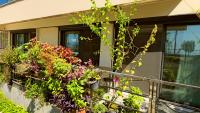 Elegant & Cozy Retreat Home, City Center Gem, At the Seaside, Steps from the Tram - Chambres d'hôtes Çankaya