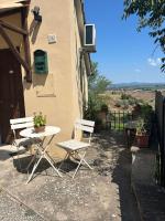 Il Borghetto Studio apartment in Crete Senesi - B&B Asciano