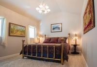 Tank House Stay for 2 in Comfort Texas Access to Pool Hot Tub - Chambres d'hôtes Comfort