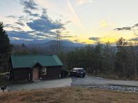 Smoky Mountain Cabin Hot Tub, Pool Table & Views - B&B Sevierville