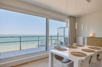 LECOMTE - Penthouse Superior Seaview 84 - B&B Ostenda