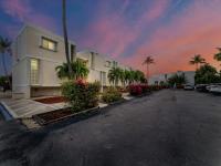 Beachfront oasis, heated pool and garden view #17 - B&B Marathon