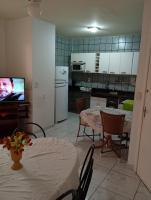 Apto 2q área lateral e churrasqueira próximo ao mar e comercio em geral - Ferienwohnung Guarapari