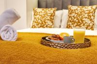 Modern 2BR near Tower Bridge WiFi & Self Check-in - Ferienwohnung London