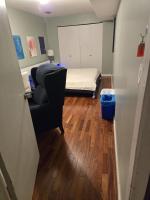 Self Check-In Private Entrance OFFICE King Suite - B&B Mission