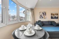 4-Bed London Home | Sleeps 10 | 2 Baths & Wi-Fi - B&B Londra