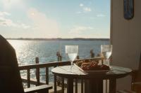 Bayfront Bliss Your Waterfront Getaway - B&B Ocean City