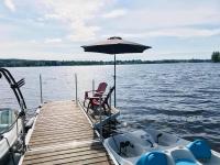 Lake & Game Room - Chalet Brothers and Sun - B&B Disraeli
