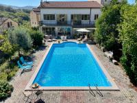 Luxury Mountain Villa with Pool & Beautiful Views in Puglia - B&B Roseto Valfortore