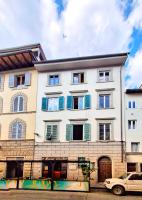 Cozy Studio Attic at Historical Centre of Florence 5 mins SMN and 7 Duomo - Chambres d'hôtes Florence