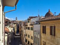 Cozy Studio Attic at Historical Centre of Florence 5 mins SMN and 7 Duomo - Chambres d'hôtes Florence