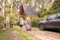 Chalé Design Mon Amour 3 - Prime - Espaçoso - 2 quartos de casal - Equipadíssimo - Lareira - à 3 min do centro - B&B Campos do Jordão