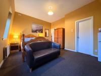 Camera Matrimoniale con Bagno Privato