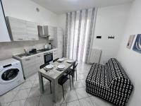 A due passi dal Centro Intero appartamento con AC e WiFi - B&B Forlì