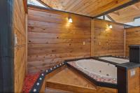Romantic Getaway Cabin with Jacuzzi - Ferienwohnung Kissimmee