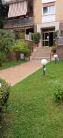Appartamento con giardino via silvestri - B&B Roma