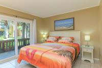 Tiki 149 - Spacious 2BR Condo with Walk-In Shower - Chambres d'hôtes South Padre Island