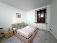 Casa di Klara with Covered Parking & Terrace - B&B Castelletto sopra Ticino