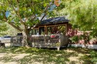 Lakefront Sand Bay Resort with Private Beach and BBQ - B&B Nobel