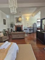 Open plan apartment in Muizenberg - B&B Muizenberg