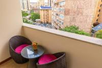 Large 2 Bedroom with Balcony, Saryan street - B&B Jerevan