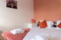 Spacious and Comfortable - 5 Bedroom Home - B&B Kettering