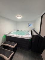 Apartamenty Premium Biały Dunajec , Jacuzzi , Sauna, Darmowy parking, Kominki w apartamentach, Widok na góry - Chambres d’hôtes Biały Dunajec