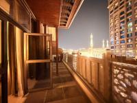 أجنحة خاصة مفروشة مطلة على الحرم داخل فندق أجنحة هيلتون - B&B La Mecca
