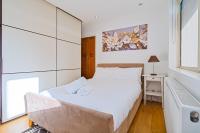 Cozy 2-Bed Flat Minutes From Paddington Station - Ferienwohnung London