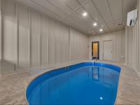The Pinecrest Poolhouse - Bed and Breakfast Gatlinburg
