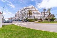 Apartamento Frente al Canal con Terraza y Vistas al Mar - Chambres d'hôtes Empuriabrava