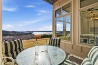 Majestic Retreat Stay for 6 - B&B Branson