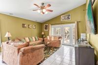 The Art House Home for 8 - B&B Orlando